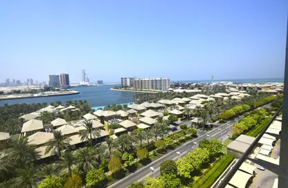 Apartment - 2 Bedrooms - 4 Bathrooms for rent in Reef Island - Capital Governorate