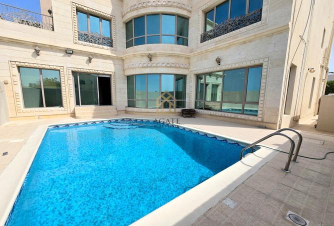 Villa - 6 Bedrooms for rent in Arad - Muharraq Governorate