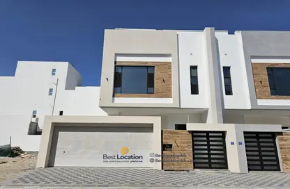 Villa - 4 Bedrooms - 4 Bathrooms for sale in Tubli - Central Governorate