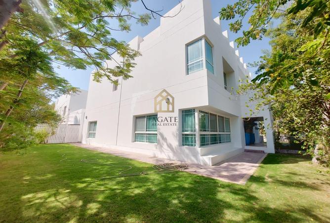 Villa - 3 Bedrooms - 3 Bathrooms for rent in Janabiya - Northern Governorate