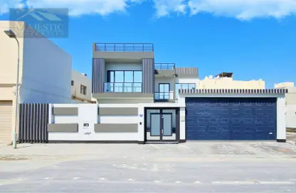 Villa - 5 Bedrooms - 6 Bathrooms for sale in Sanad - Central Governorate