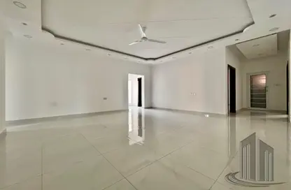 Apartment - 4 Bedrooms - 4 Bathrooms for sale in Hidd - Muharraq Governorate