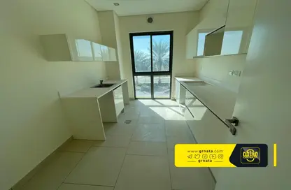 Apartment - 2 Bedrooms - 2 Bathrooms for sale in Durrat Al Bahrain - Southern Governorate