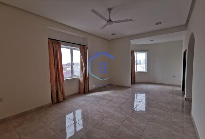 Apartment - 2 Bedrooms - 2 Bathrooms for rent in Janabiya - Northern Governorate