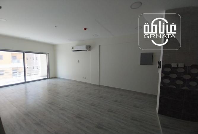 Apartment - 2 Bedrooms - 2 Bathrooms for rent in Janabiya - Northern Governorate