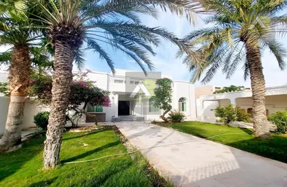 Villa - 5 Bedrooms - 5 Bathrooms for rent in Saar - Northern Governorate