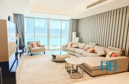 Apartment - 3 Bedrooms - 4 Bathrooms for sale in Reef Island - Capital Governorate