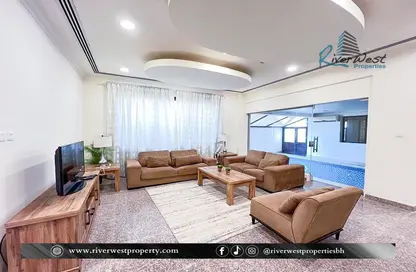 Apartment - 2 Bedrooms - 3 Bathrooms for rent in Busaiteen - Muharraq Governorate