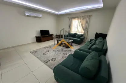 Apartment - 3 Bedrooms - 3 Bathrooms for rent in Busaiteen - Muharraq Governorate