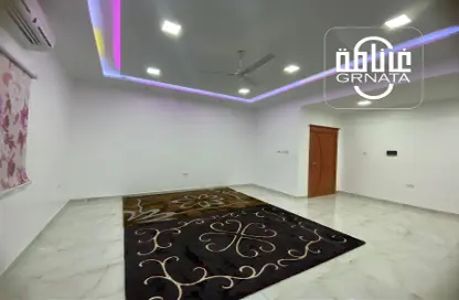 Apartment - 3 Bedrooms - 3 Bathrooms for rent in Al Maqsha - Northern Governorate