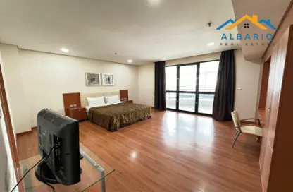 Apartment - 1 Bedroom - 2 Bathrooms for rent in Al Juffair - Capital Governorate