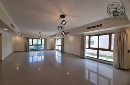 Villa - 4 Bedrooms - 4 Bathrooms for rent in Janabiya - Northern Governorate