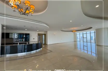 Penthouse - 4 Bedrooms - 6 Bathrooms for rent in Seef - Capital Governorate