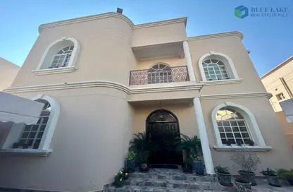 Villa - 5 Bedrooms - 5 Bathrooms for sale in Busaiteen - Muharraq Governorate