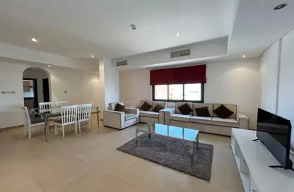 Apartment - 2 Bedrooms - 2 Bathrooms for rent in Janabiya - Northern Governorate