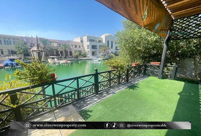 Villa - 4 Bedrooms - 4 Bathrooms for sale in Al Marsa Floating City - Amwaj Islands - Muharraq Governorate