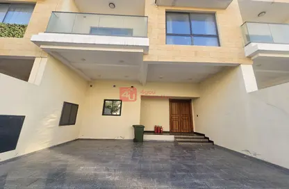 Villa - 4 Bedrooms - 5 Bathrooms for rent in Tubli - Central Governorate