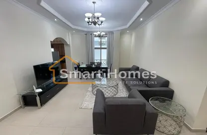 Apartment - 2 Bedrooms - 2 Bathrooms for rent in Sanabis - Manama - Capital Governorate