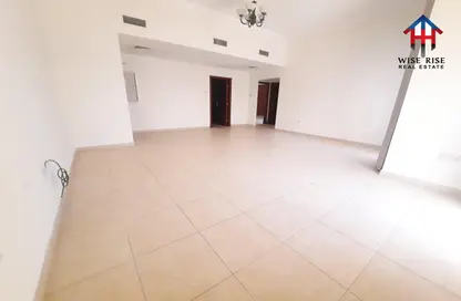 Apartment - 2 Bedrooms - 2 Bathrooms for rent in Al Burhama - Manama - Capital Governorate