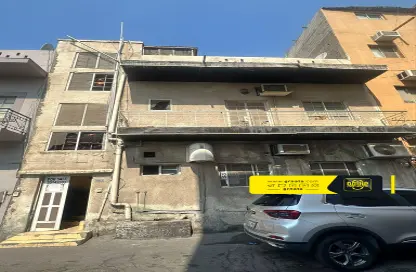 Villa - 4 Bedrooms - 2 Bathrooms for sale in Manama - Capital Governorate