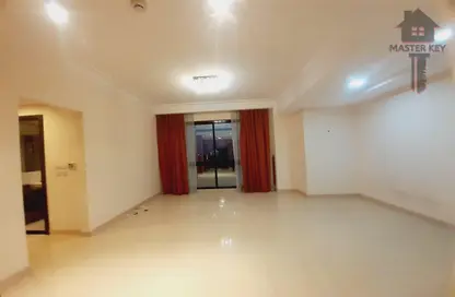 Apartment - 1 Bedroom - 2 Bathrooms for rent in Al Burhama - Manama - Capital Governorate