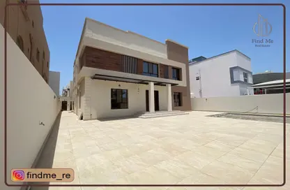 Villa - 4 Bedrooms - 5 Bathrooms for sale in Sanad - Central Governorate