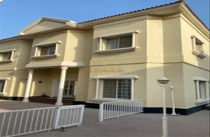 Villa - 4 Bedrooms - 4 Bathrooms for rent in Al Juffair - Capital Governorate