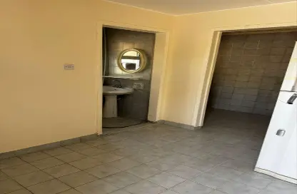 Compound - Studio - 1 Bathroom for rent in Janabiya - Northern Governorate