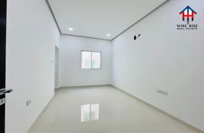 Apartment - 5 Bedrooms - 6 Bathrooms for sale in Jid Ali - Central Governorate