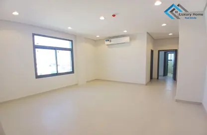 Apartment - 1 Bedroom - 2 Bathrooms for rent in Busaiteen - Muharraq Governorate