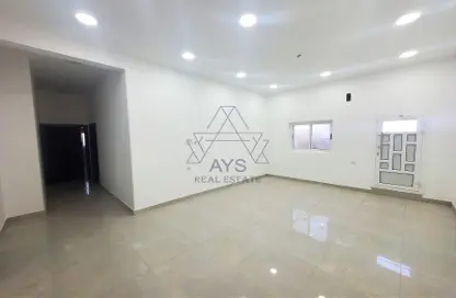 Apartment - 2 Bedrooms - 2 Bathrooms for rent in Busaiteen - Muharraq Governorate