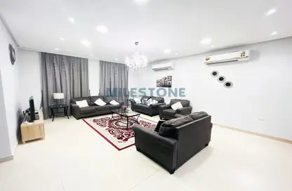 Villa - 4 Bedrooms - 5 Bathrooms for rent in Saar - Northern Governorate