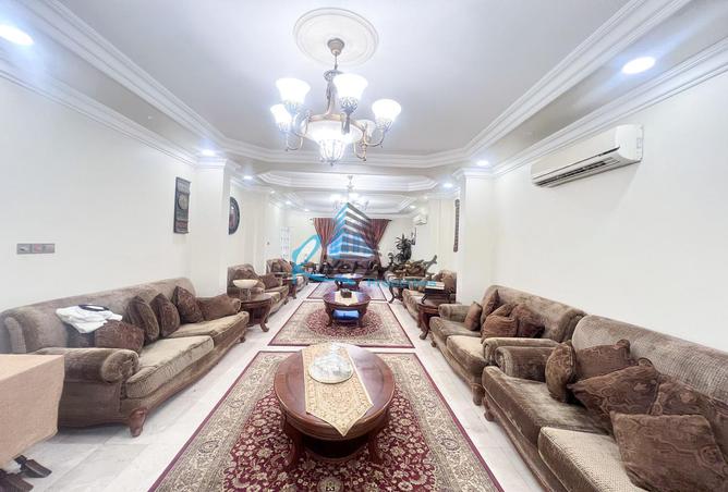 Villa - 7 Bedrooms for sale in Arad - Muharraq Governorate