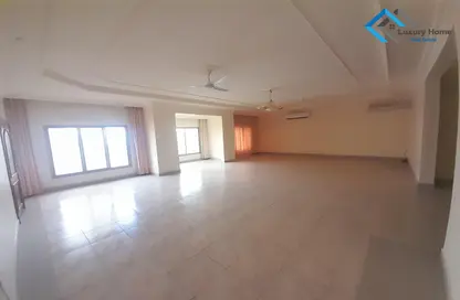 Apartment - 3 Bedrooms - 3 Bathrooms for rent in Tubli - Central Governorate