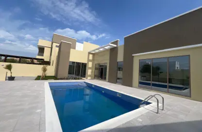 Villa - 4 Bedrooms - 5 Bathrooms for rent in Janabiya - Northern Governorate