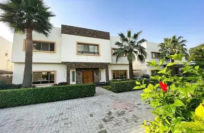 Villa - 5 Bedrooms - 6 Bathrooms for rent in Janabiya - Northern Governorate