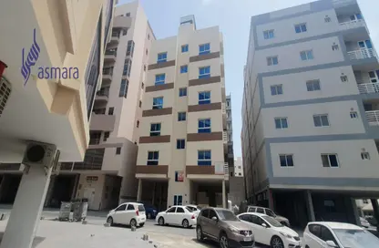 Apartment - 5 Bedrooms - 3 Bathrooms for sale in Hidd - Muharraq Governorate