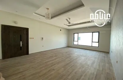 Apartment - 2 Bedrooms - 2 Bathrooms for rent in Adhari - Manama - Capital Governorate