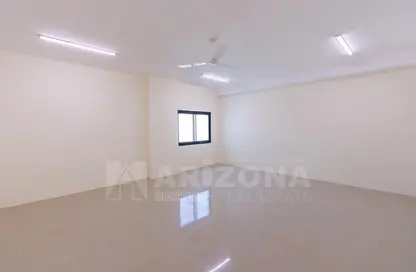 Full Floor - Studio - 7+ Bathrooms for rent in Askar - Southern Governorate