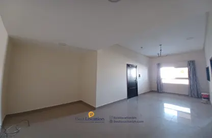 Apartment - 2 Bedrooms - 2 Bathrooms for rent in Sanad - Central Governorate