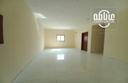 Apartment - 2 Bedrooms - 2 Bathrooms for rent in alnaim - Manama - Capital Governorate