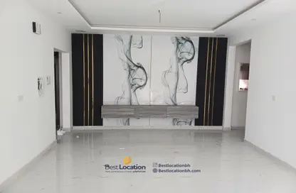 Apartment - 5 Bedrooms - 5 Bathrooms for sale in Hidd - Muharraq Governorate