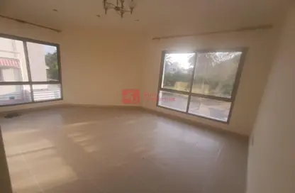 Apartment - 2 Bedrooms - 2 Bathrooms for rent in Salmaniya - Manama - Capital Governorate