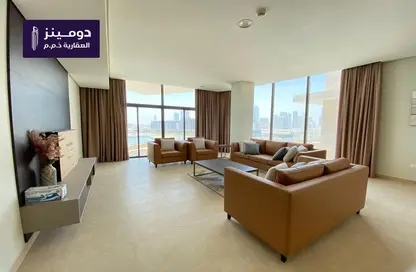 Apartment - 3 Bedrooms - 3 Bathrooms for rent in Reef Island - Capital Governorate