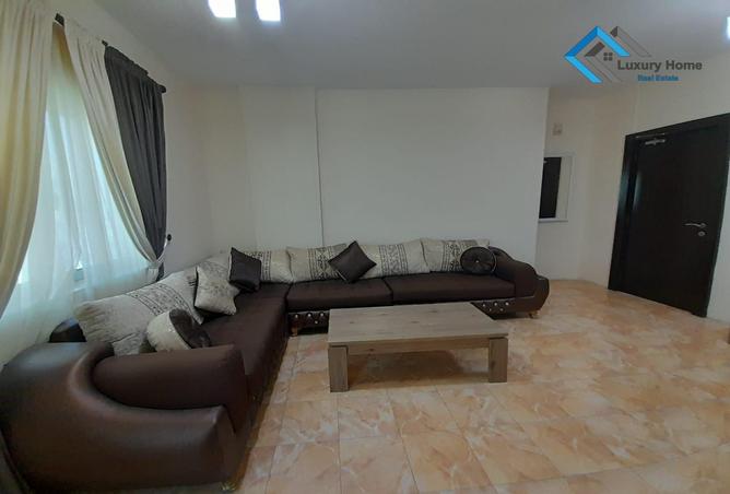 Apartment - 2 Bedrooms - 2 Bathrooms for rent in Al Juffair - Capital Governorate