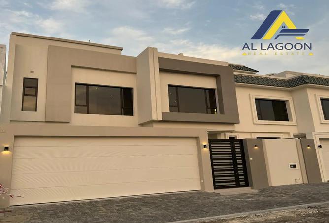 Villa - 4 Bedrooms - 6 Bathrooms for sale in Askar - Southern Governorate