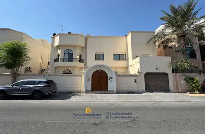 Villa - 6 Bedrooms - 6 Bathrooms for sale in Arad - Muharraq Governorate