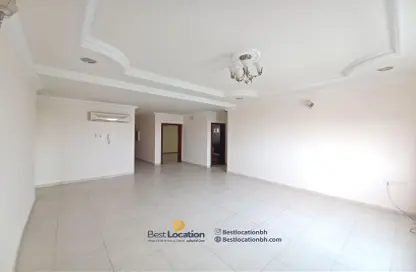 Apartment - 3 Bedrooms - 2 Bathrooms for rent in West Riffa - Riffa - Southern Governorate