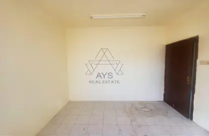 Apartment - 2 Bedrooms - 1 Bathroom for rent in Busaiteen - Muharraq Governorate