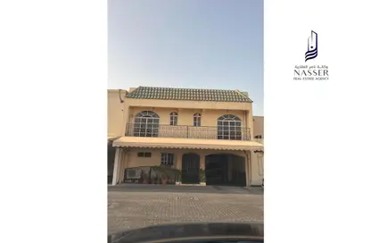 Villa - 4 Bedrooms - 4 Bathrooms for sale in Isa Town - Central Governorate